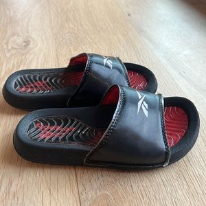 Reebok sandals black and red